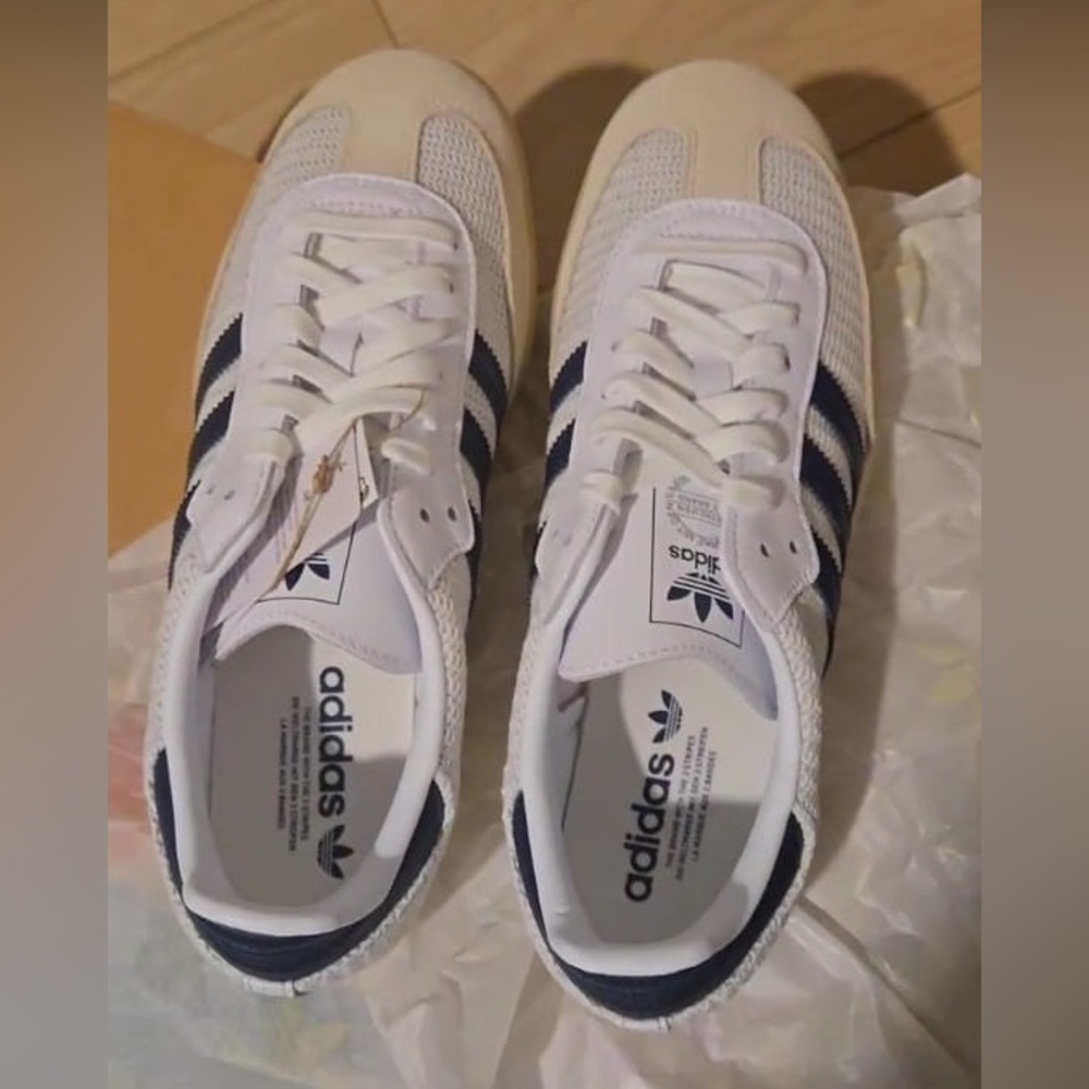 Adidas Samba OG White and Tan Sneakers. Unisex . Size 11.5